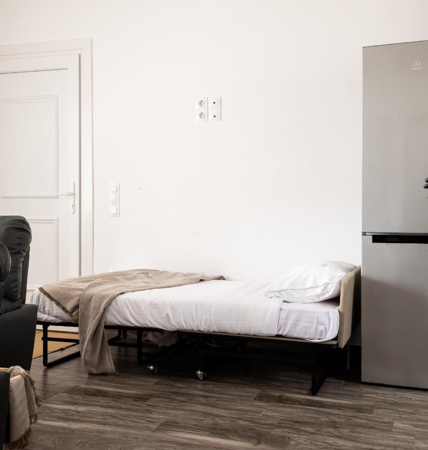 Aniko Suites Psarou Psarrou