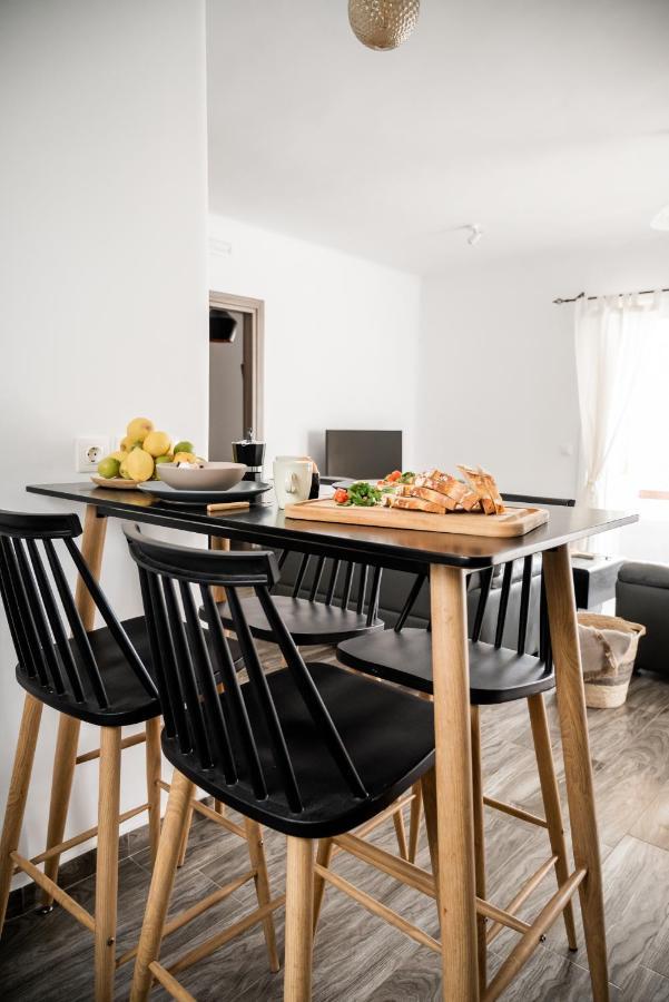 Aniko Suites Psarou * Psarrou